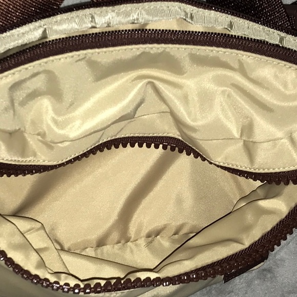 Lululemon belt bag (out of stock in store and online) - Picture 8 of 8